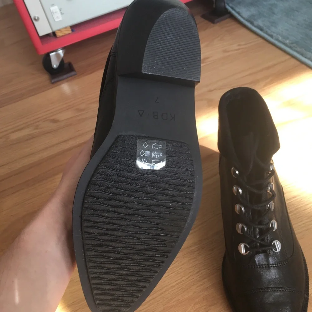 Kelsi Dagger Cortez black booties - Picture 6 of 7